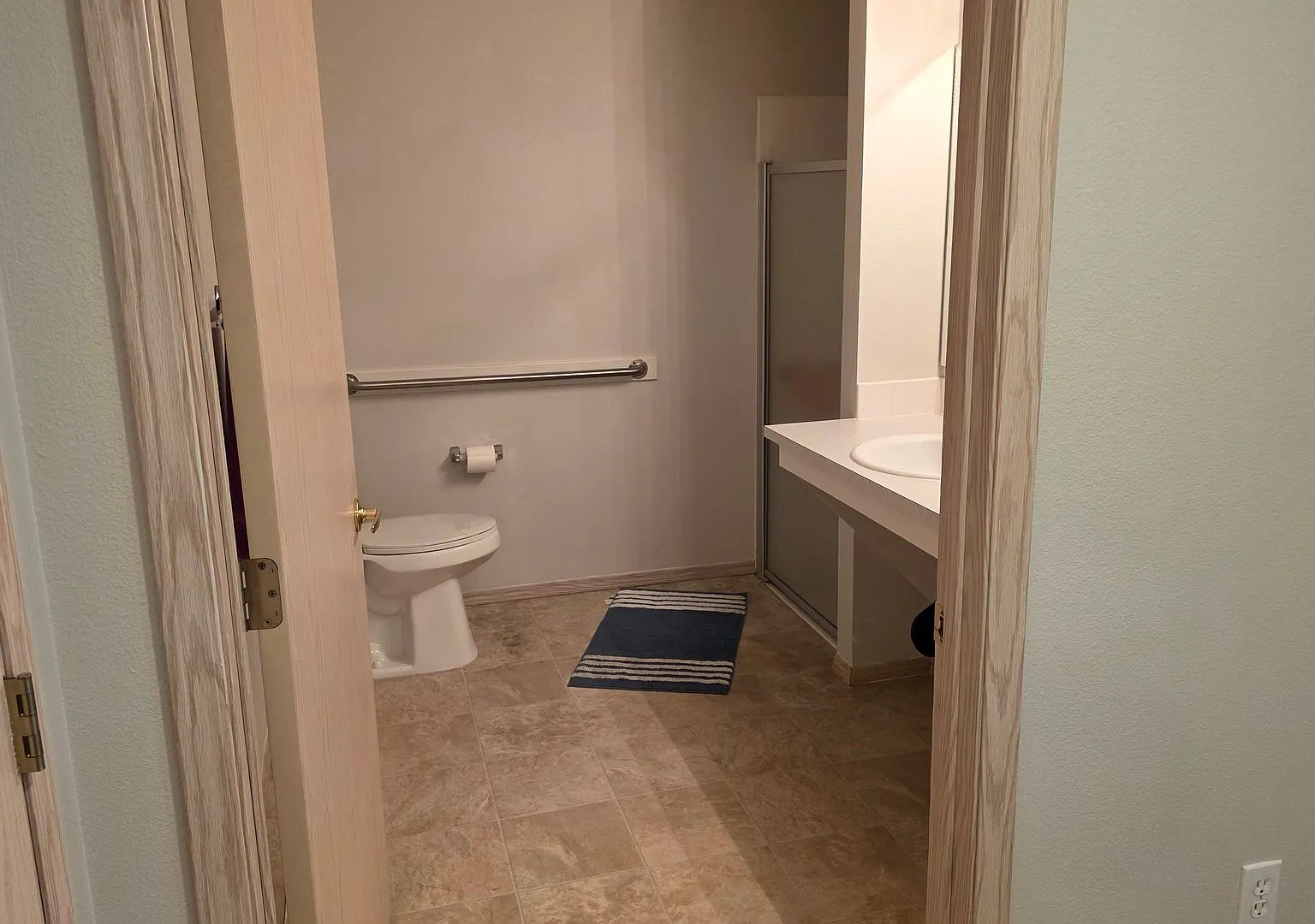 2 bedroom — Photo 3