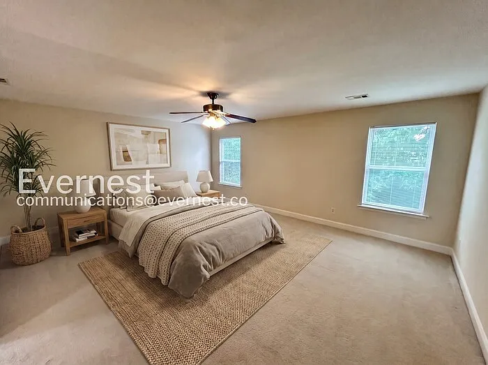 4 bed, 2.5 bath, 3051 sqft, $2,925 — Photo 4