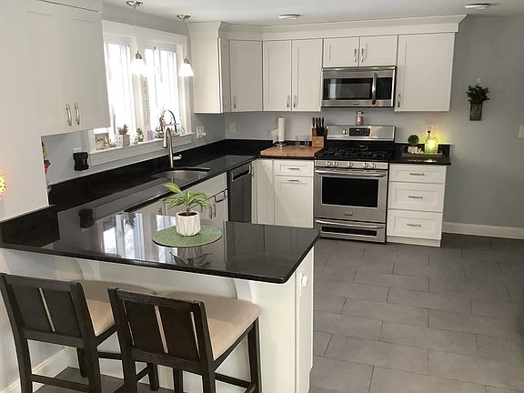 2nd image of 2 Chapel Rd