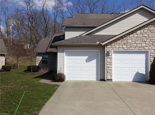 68 Falling Water Cir, Munroe Falls, OH 44262