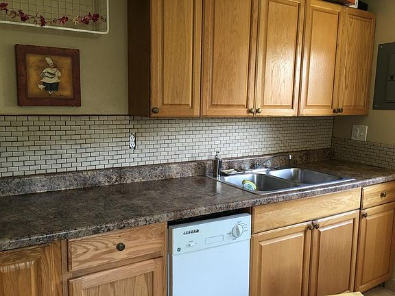 4th image of 2220 E 28th Ave