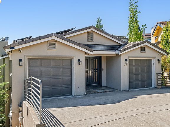 3rd image of 35 Bay Forest Ct