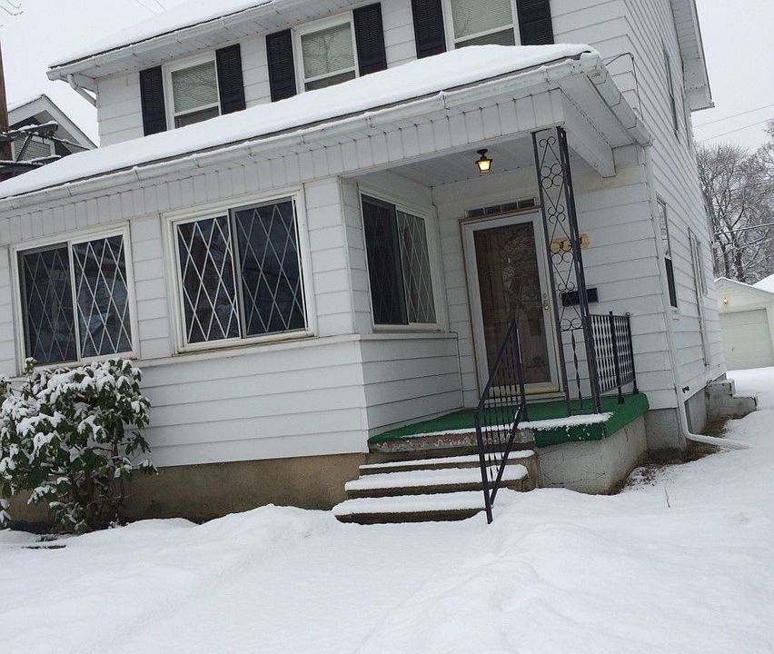 1st image of 334 E Catawba Ave