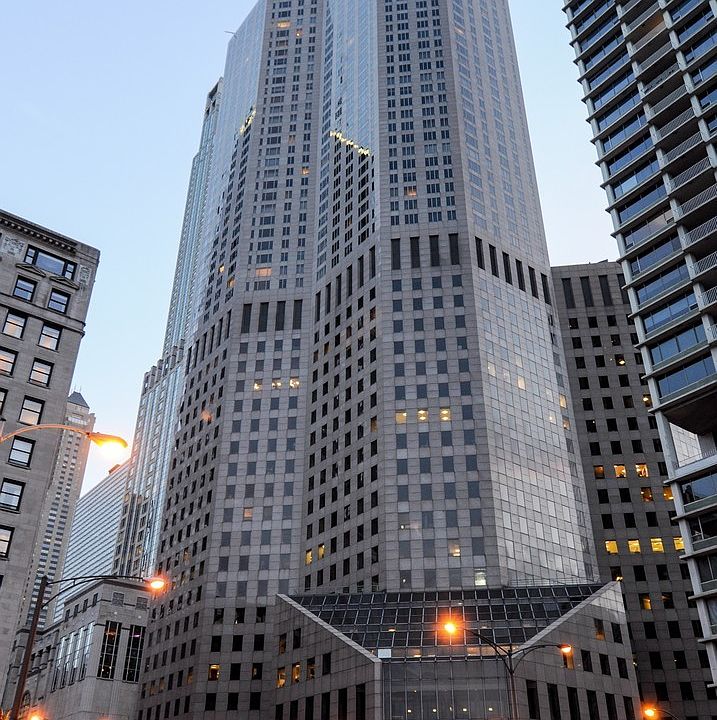 1st image of 950 N Michigan Ave APT 4304