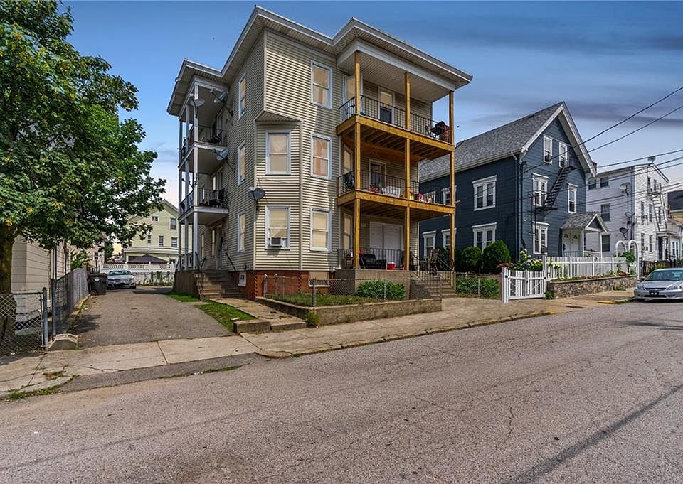 1st image of 127-129 Sumner Ave