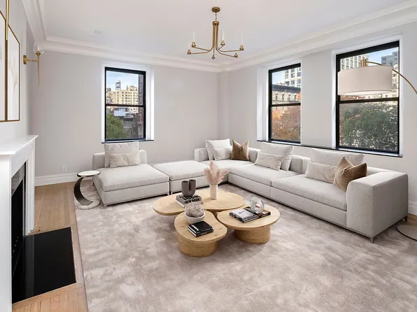 210 W 90th St APT 4J, New York, NY 10024
