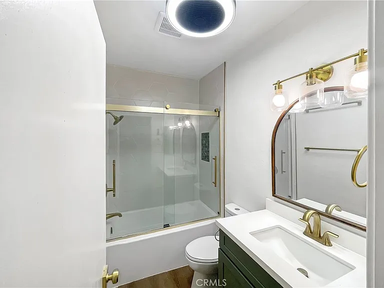 1335 W 139th St #101 — Photo 10