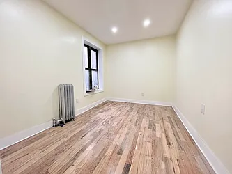 Rented by MADEHOME