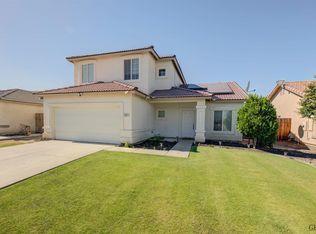 520 Gran Canaria Ln, Bakersfield, CA