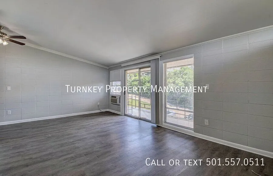 4700 Lynn Lane -- Half Off First Month's Rent!! — Photo 2