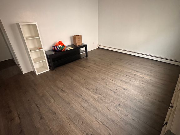 2nd image of 275 Regis Dr Floor 1