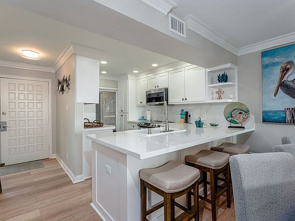 4th image of 3608 Gulf Blvd #203-A