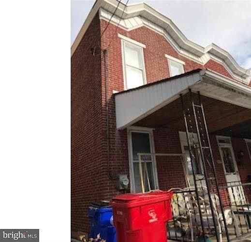 2nd image of 447 Cherry St