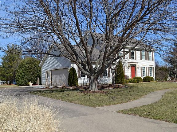 2nd image of 845 Farmington Ct