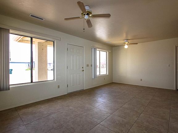 4th image of 8442 E Sommer Dr
