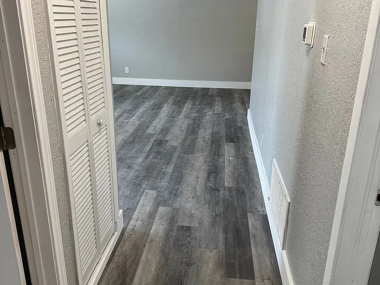 703 S 8th Ave — Photo 13