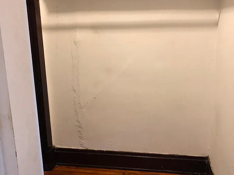 Walk-in closet