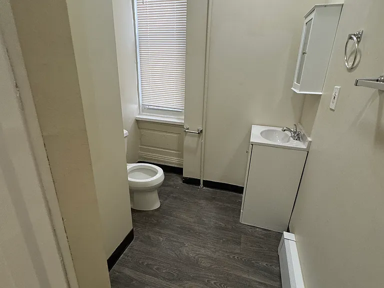 4102 W Girard Ave #1R — Photo 13