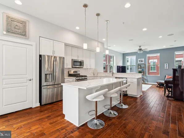 1419 S Leithgow Ter, Philadelphia, PA 19147