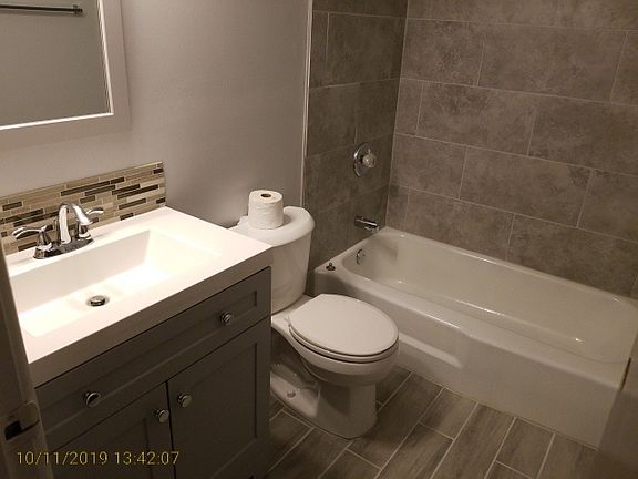 3rd image of 10816 S 71st Ct APT 2N