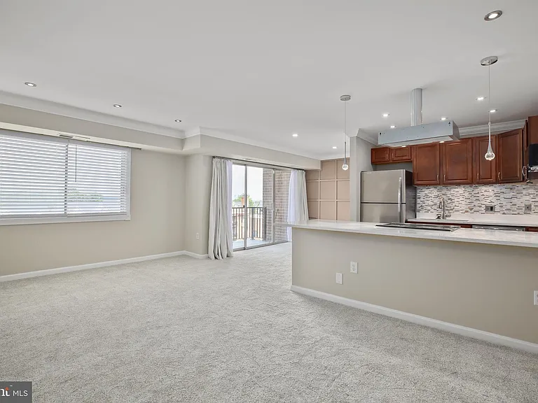 1604 Renate Dr #303 — Photo 4