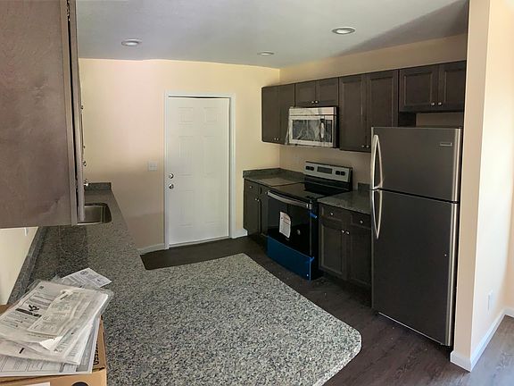 3rd image of 4359 1/2 10th Ave S