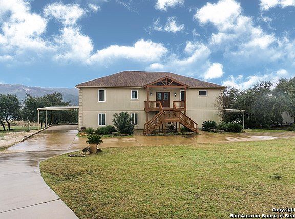 3rd image of 2116 Canyon Lake Dr