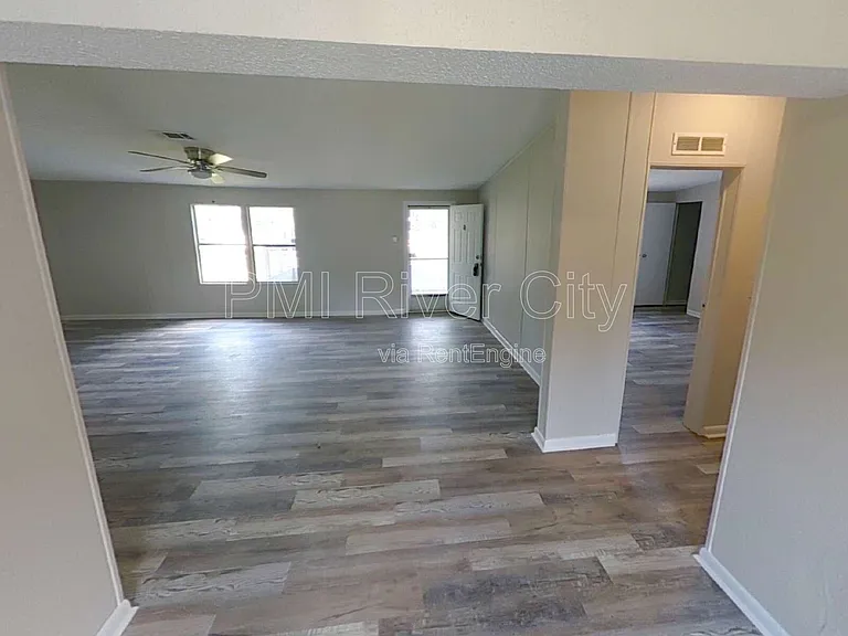 12556 Palmetto St — Photo 6