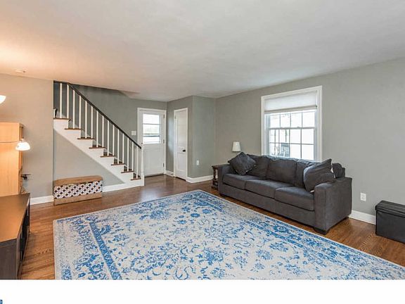 5th image of 2516 Belmont Ave