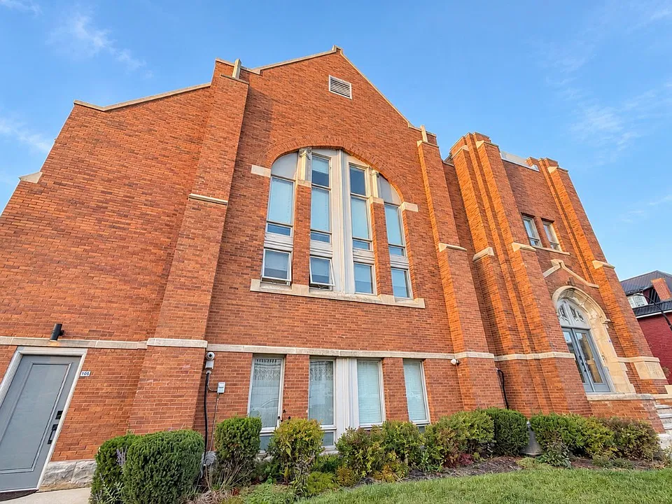 340 Bird Ave #200