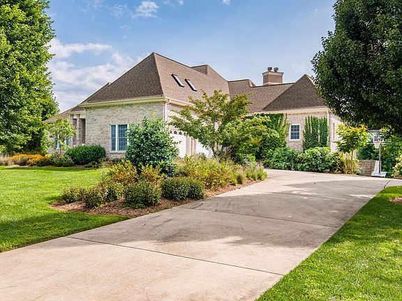 4th image of 140 Benton Farms Ln