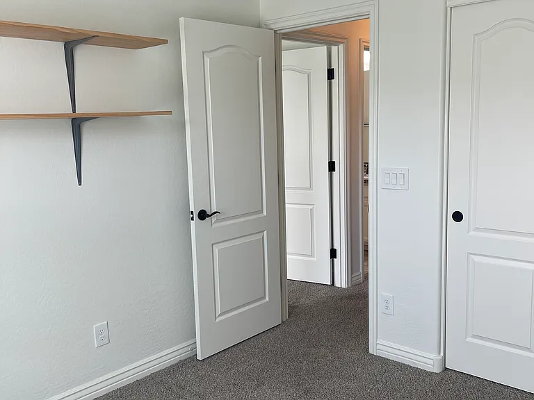 1062 S Agnes Ln — Photo 22