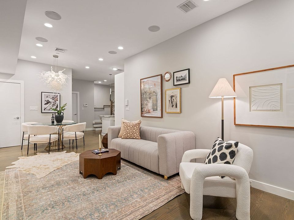1st image of 341 Marlborough St #1
