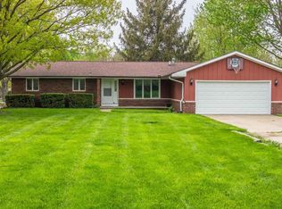 318 E Adams St, Towanda, IL 61776