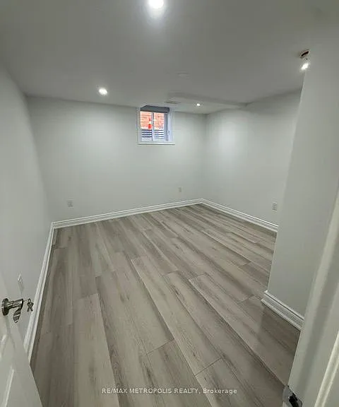 4 Nelly Ct #BASEMENT — Photo 7