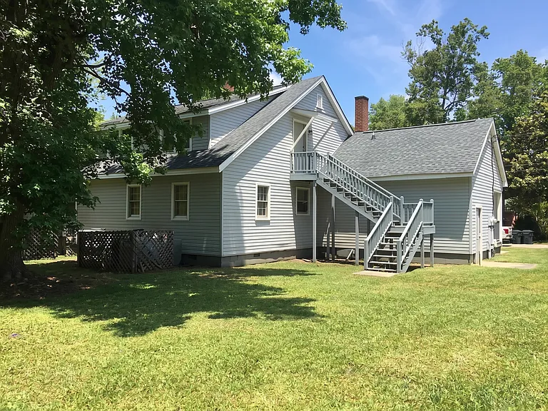 1613 Dewitt St #C — Photo 9