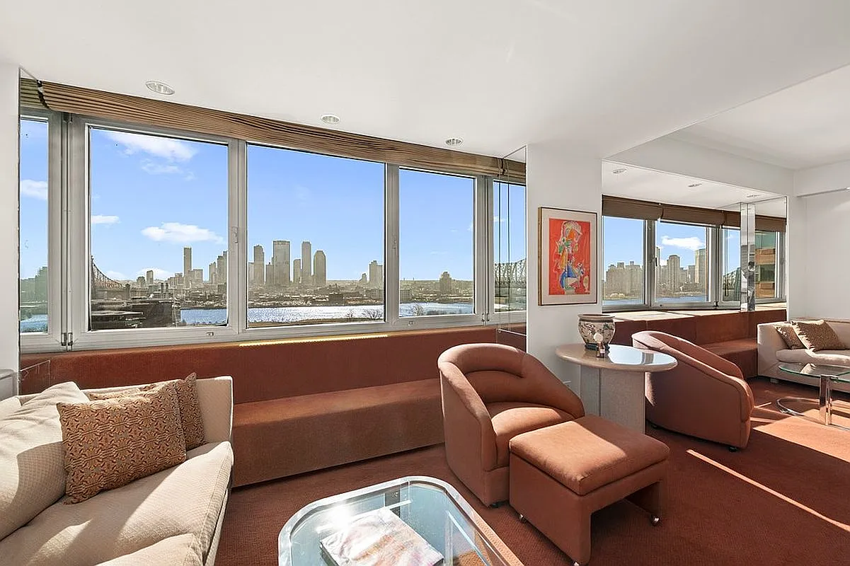 25 Sutton Pl S APT 18M photo 1