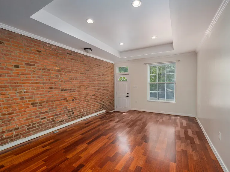 3218 E Lombard St — Photo 4