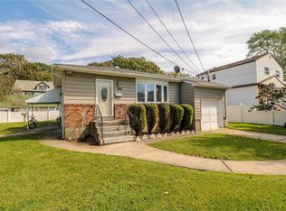 290 Meucci Ave, Copiague, NY 11726