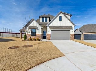 6001 Frankie Lynn Ln, Edmond, OK 73034