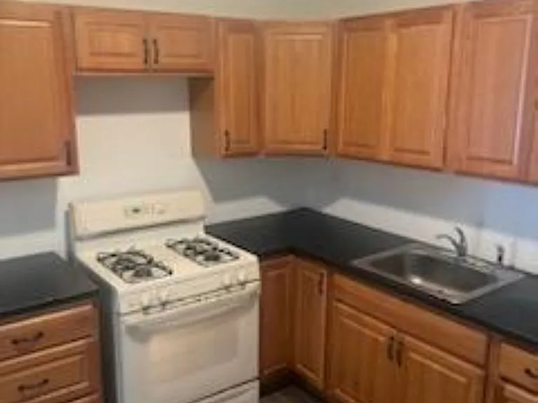 926 Forrester Ave — Photo 2
