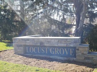 2F Locust Ct, Fishkill, NY 12524