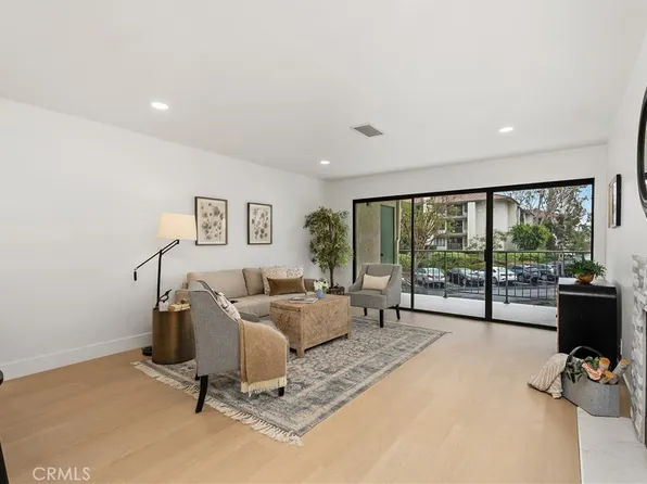 7111 Apricot Dr #7111, Irvine, CA 92618