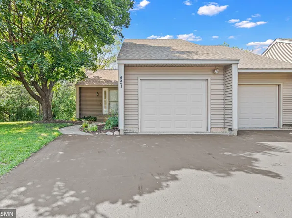 451 Hunter Hill Rd, Hudson, WI 54016