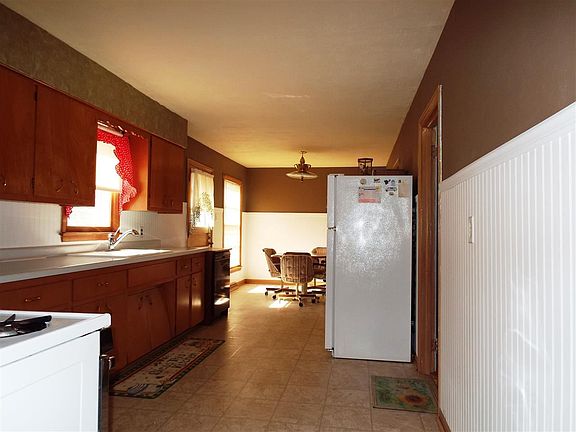 4th image of 505 Brookside Ave