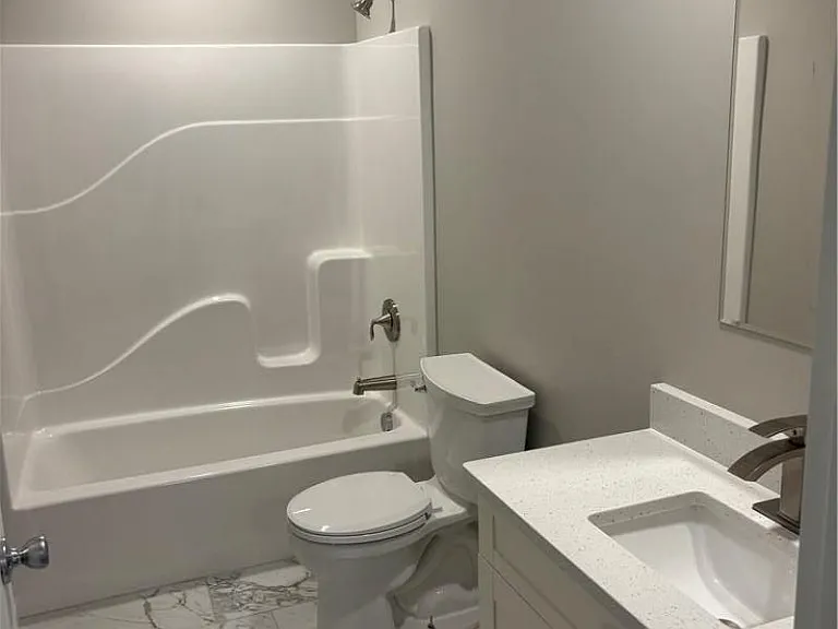 512 Cherry Ln — Photo 10