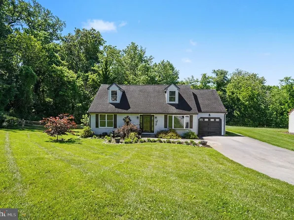 820 Kiamensi Rd, Wilmington, DE 19804