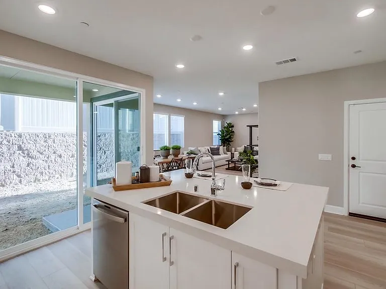 12641 Stella Ln — Photo 6