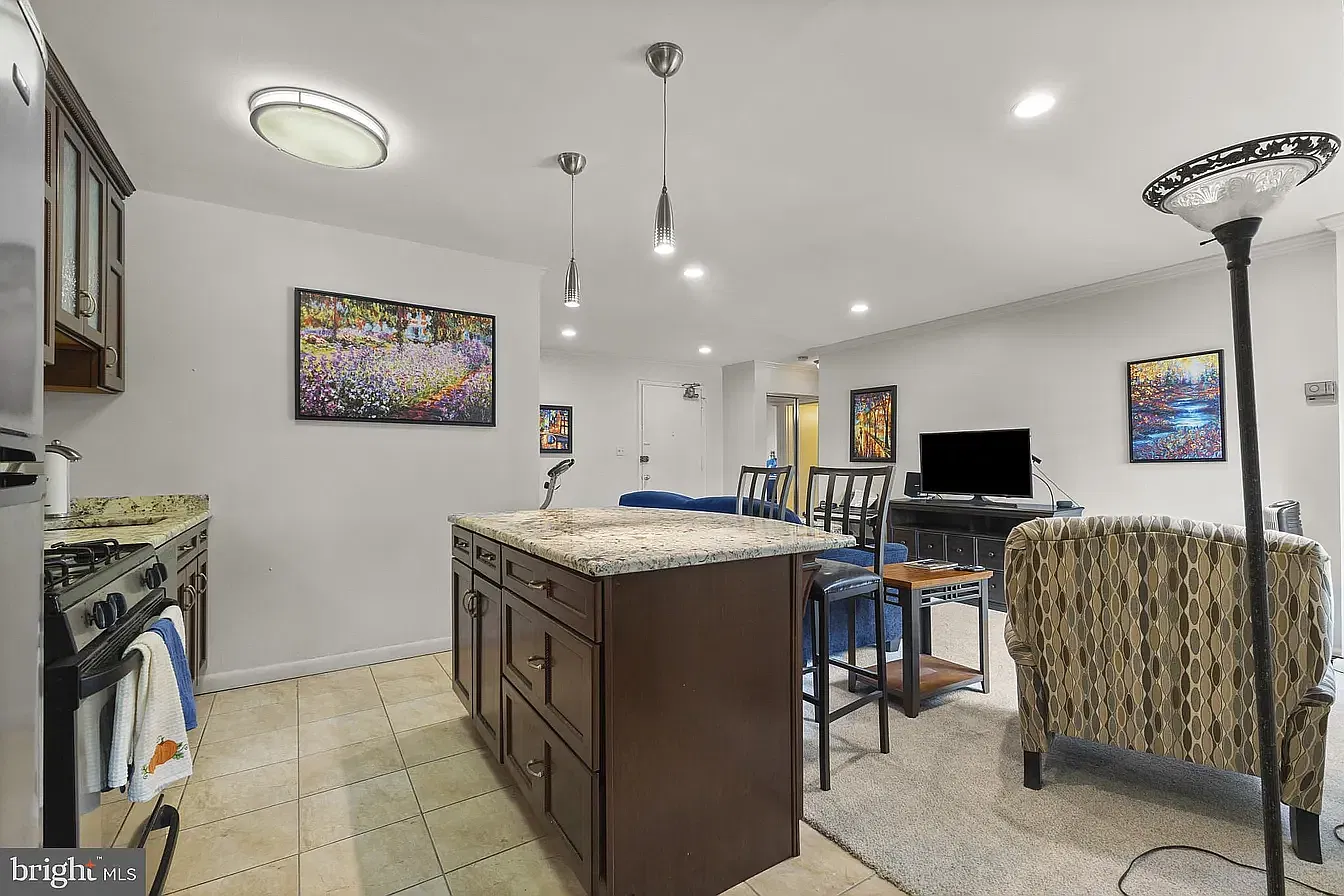 1 bed, 670 sqft, $2,000 — Photo 1