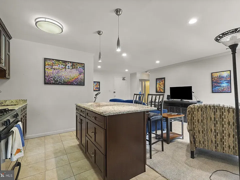 1200 S Arlington Ridge Rd #409